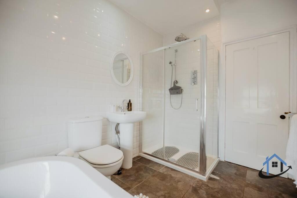 Indigo Snug - Gorgeous 2 Bed Flat In The Heart Of Кромър Екстериор снимка
