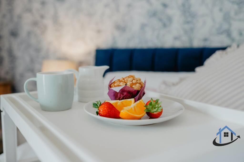 Indigo Snug - Gorgeous 2 Bed Flat In The Heart Of Кромър Екстериор снимка